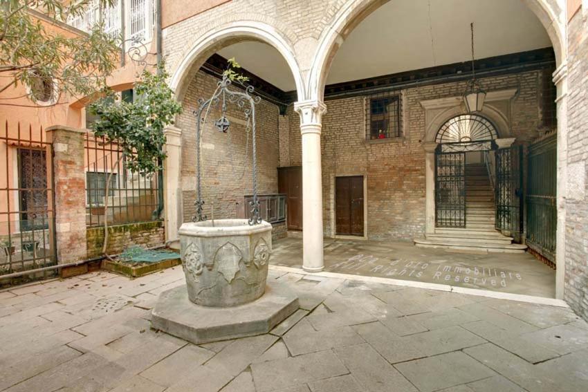 Grimaldi Apartments Cannaregio Veneţia Exterior foto
